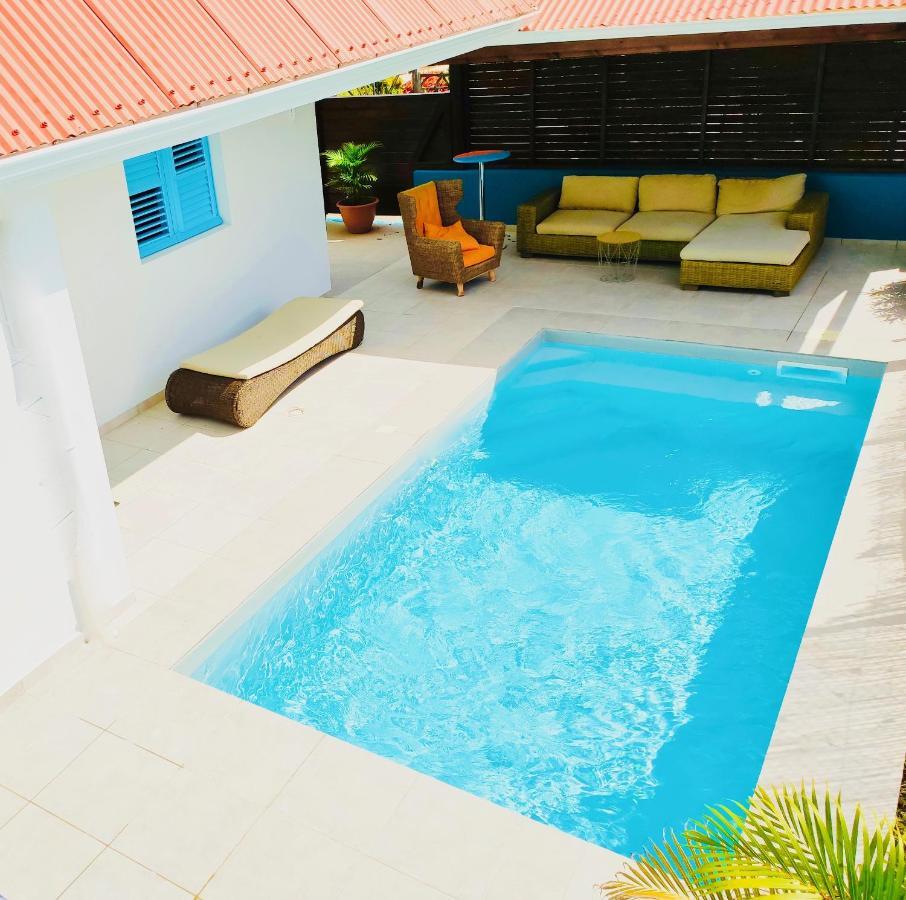 Location Maison Bleue Avec Piscine Privative Au Carbet Martinique Le Carbet Exterior foto
